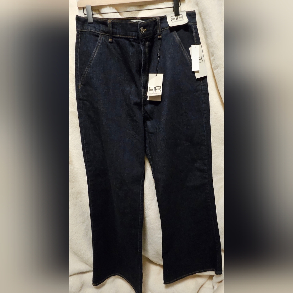 Robert Rodriguez Women's denim rinse trouser jean color blue size 12/31